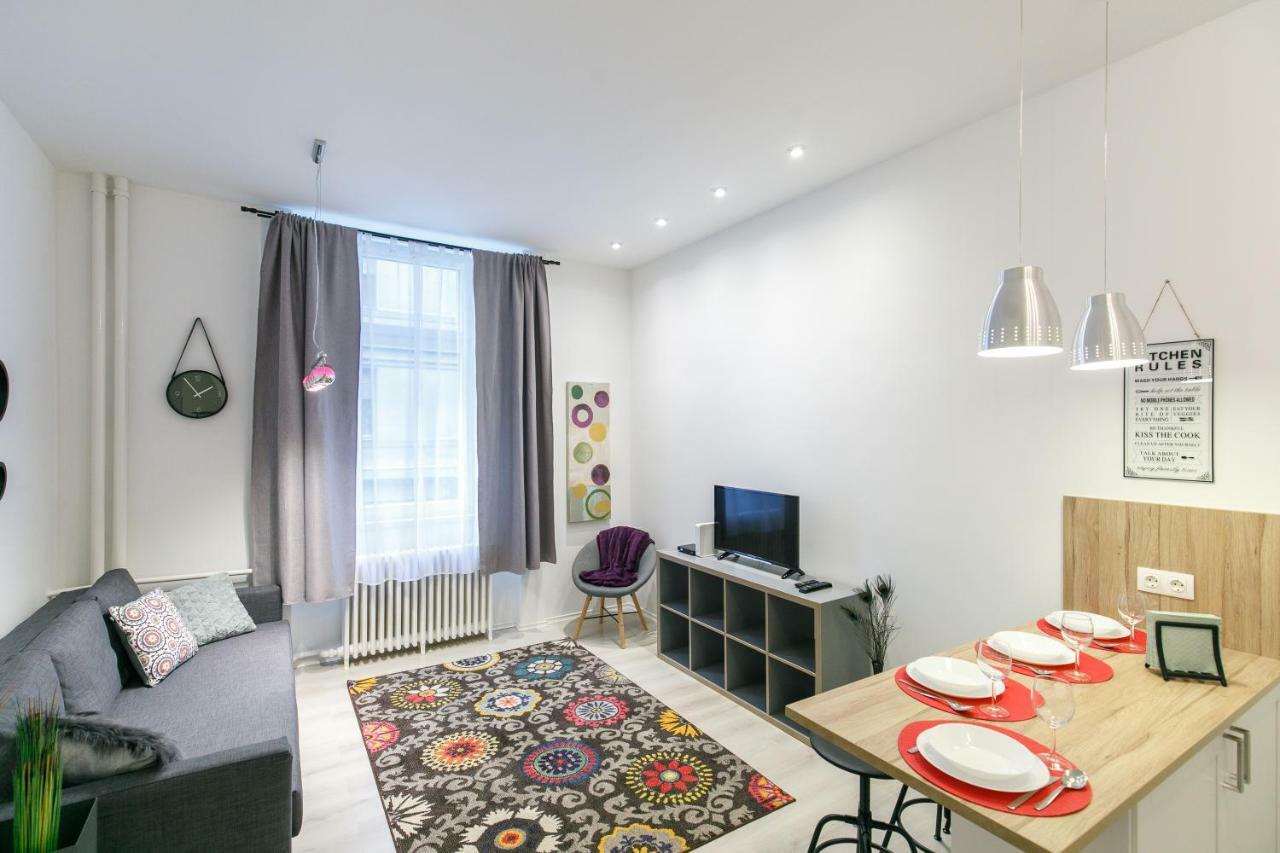 Ella Apartment Будапеща Екстериор снимка