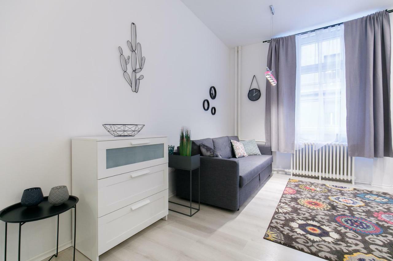Ella Apartment Будапеща Екстериор снимка