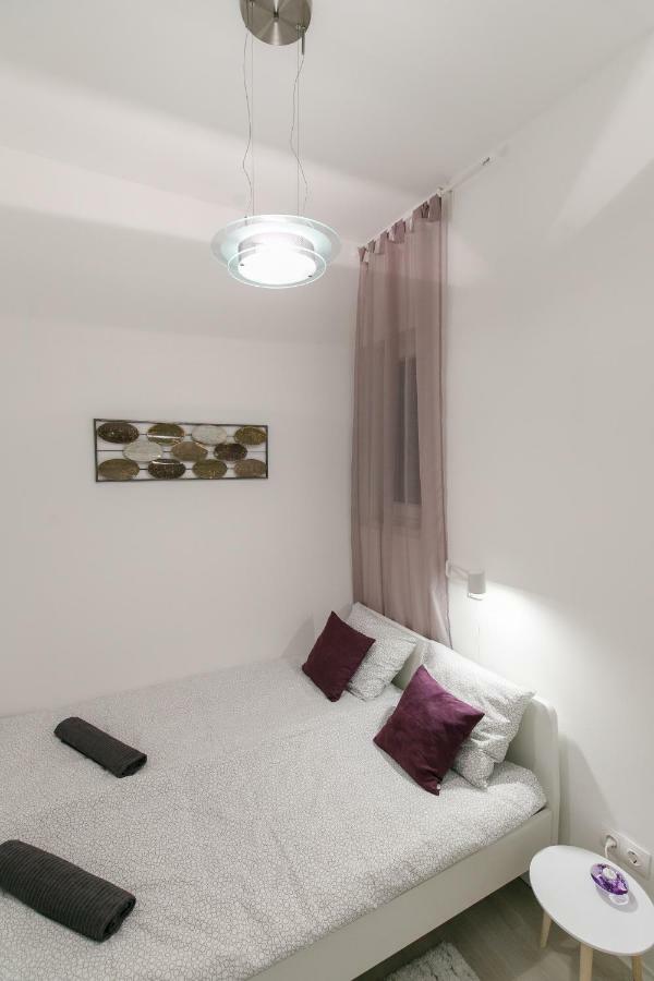 Ella Apartment Будапеща Екстериор снимка