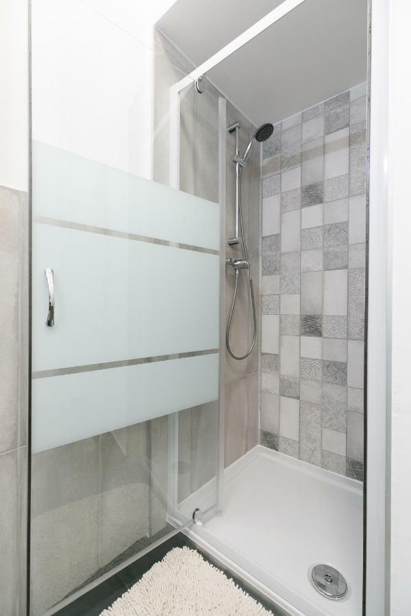 Ella Apartment Будапеща Екстериор снимка